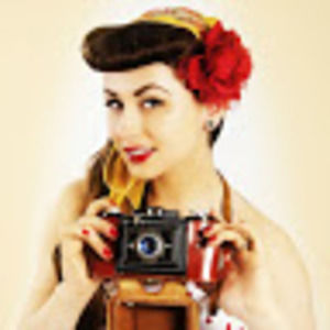 Meet your Posher, Dee